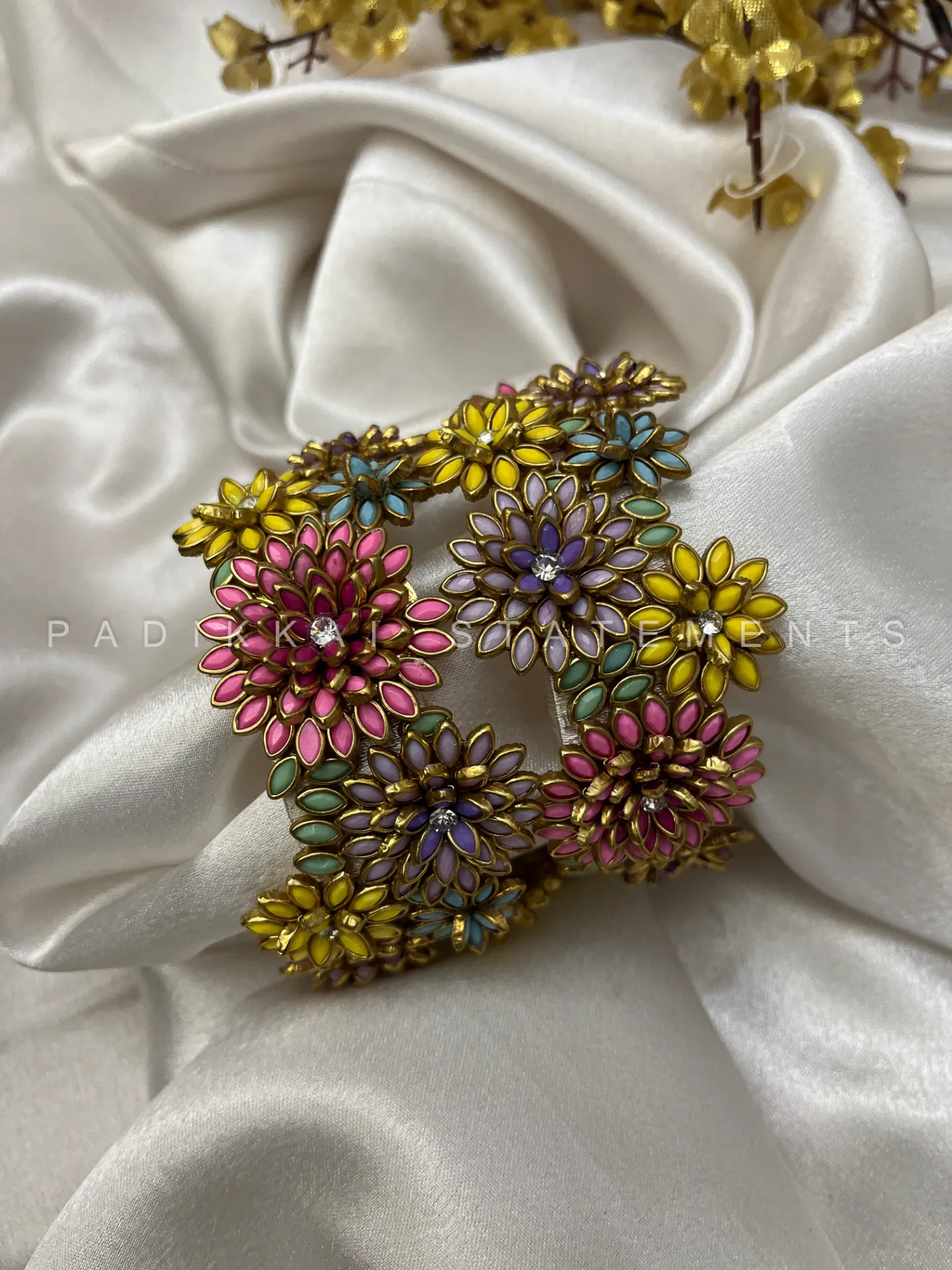 Vasantha Varnam Floral Kundan Set - Multicolour | Padikkai