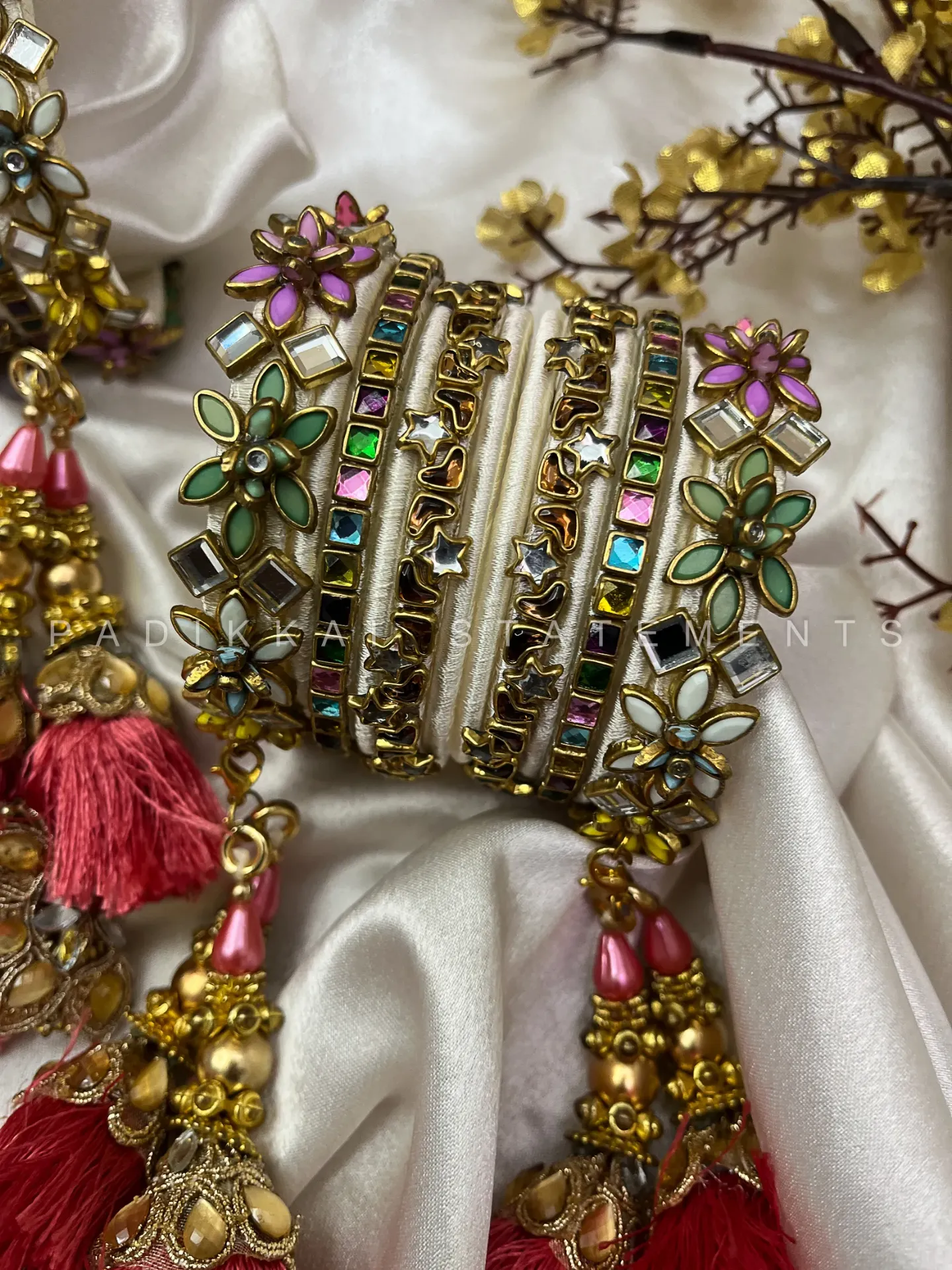 [00006 BN STP A 2.2] Ivory White Kundan Bangles for Bride |  Pastel Mela | Padikkai (2.2)