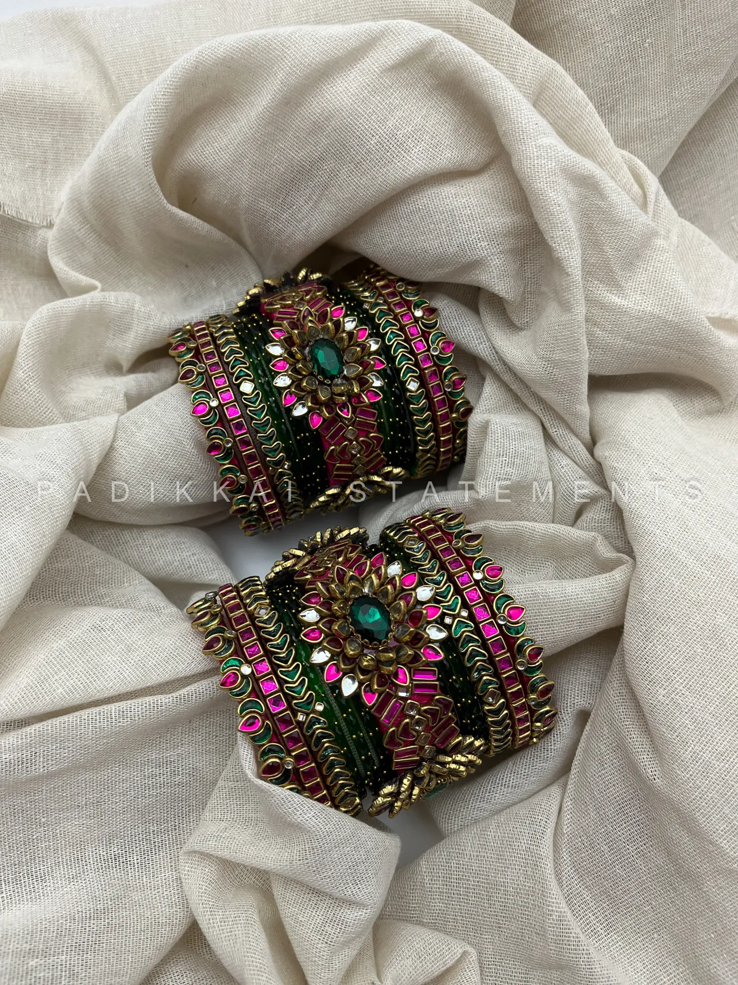 Ilavarasi Lotus Crown Kundan Bangles – Rani Pink and Bottle Green | Padikkai (2.2, With Glass Bangles)