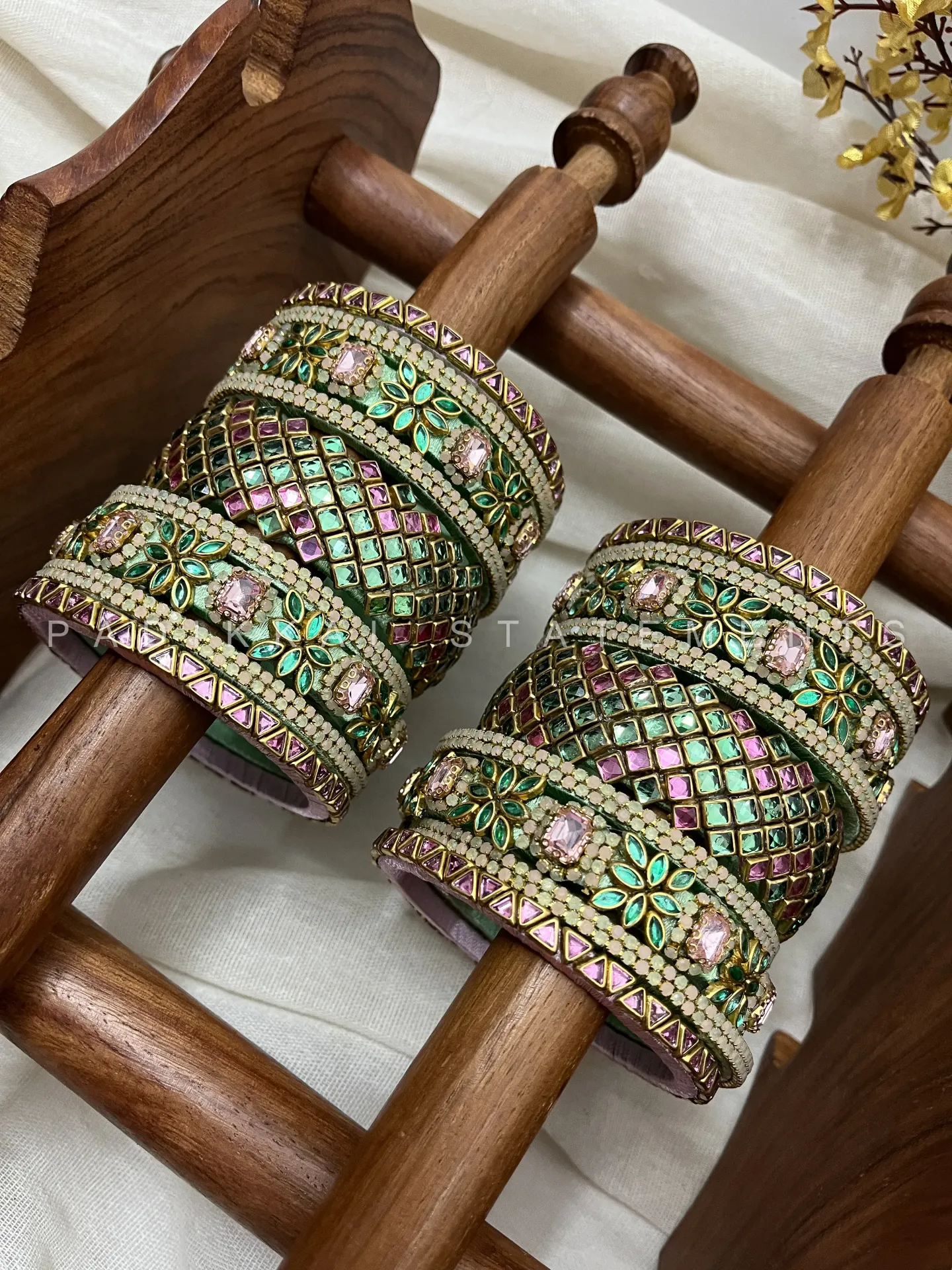 Aurora Pastel Kundan Bangles – Sage Green and Pastel Pink | Padikkai (Single Hand Set, 2.2)